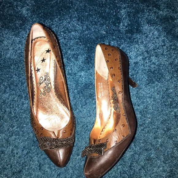 Cute naughty monkey kitten heels shoes - Picture 2 of 5